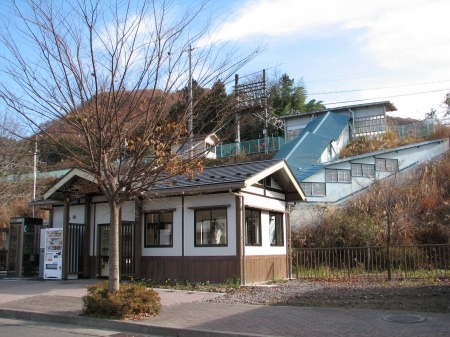 上牧駅